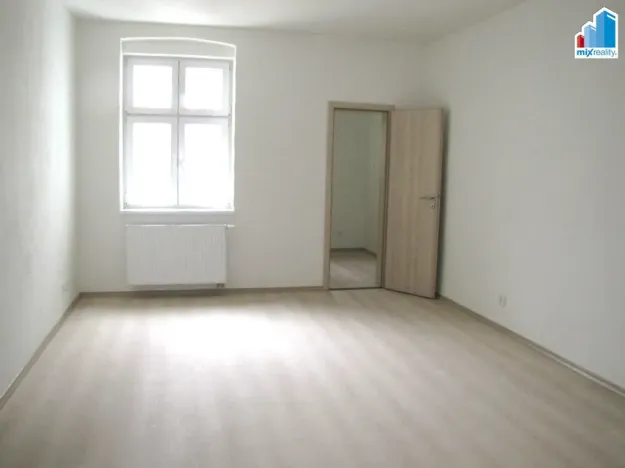 Pronájem bytu 1+kk, Plzeň - Jižní Předměstí, V Šipce, 56 m2