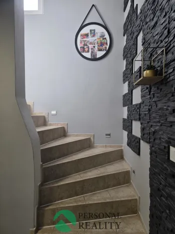 Prodej rodinného domu, Petrohrad, 146 m2