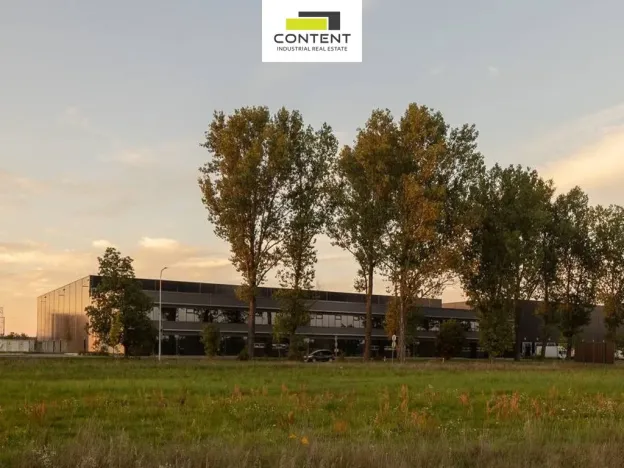 Pronájem výrobních prostor, Hradec Králové - Slezské Předměstí, Bratří Štefanů, 576 m2