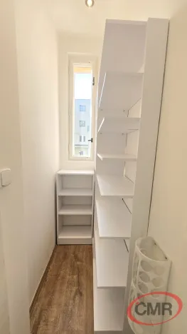 Pronájem bytu 3+1, Praha, Bělehradská, 75 m2