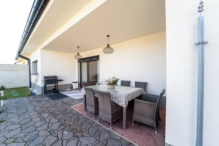 Prodej rodinného domu, Hevlín, 91 m2