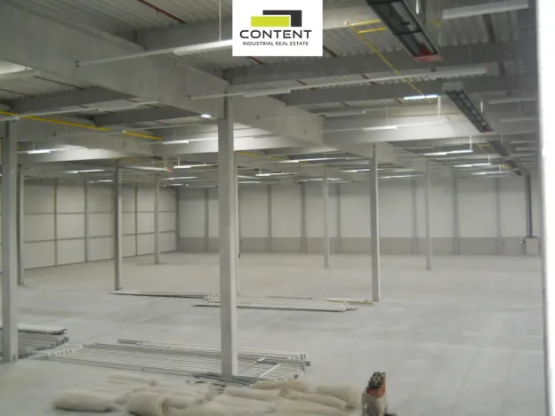 Pronájem skladu, Úžice, 14707 m2