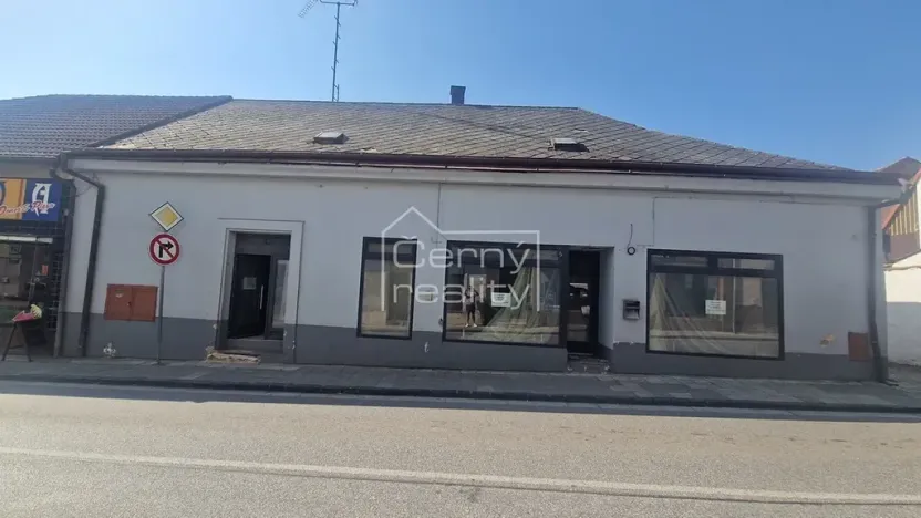 Prodej komerční nemovitosti, Nový Bydžov, Dukelská třída, 300 m2