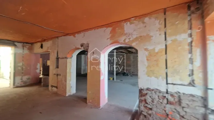 Prodej komerční nemovitosti, Nový Bydžov, Dukelská třída, 300 m2