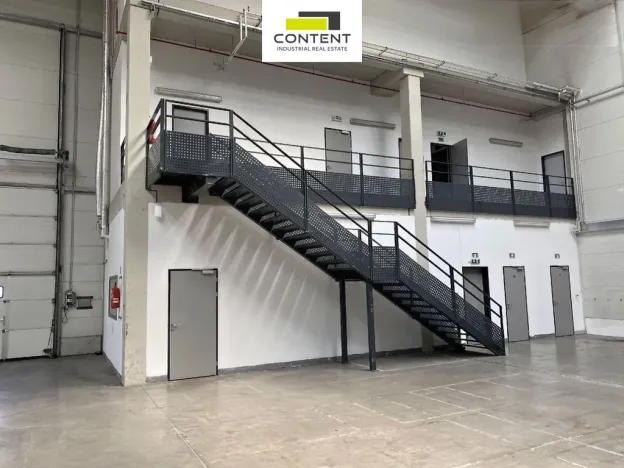 Pronájem skladu, Holubice, 3078 m2