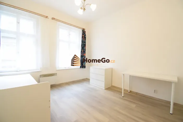 Pronájem bytu 1+kk, Praha - Vršovice, Sevastopolská, 19 m2