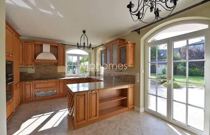 Pronájem vily, Praha - Nebušice, 400 m2