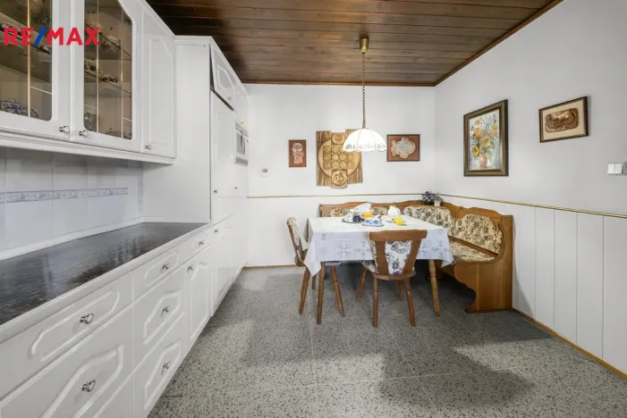 Prodej rodinného domu, Svratka - Moravská Svratka, Okružní, 154 m2