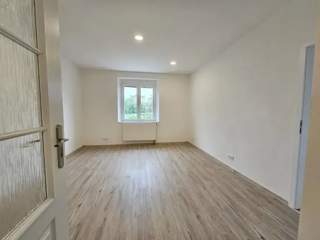 Pronájem bytu 2+kk, Praha - Libeň, Na vartě, 42 m2