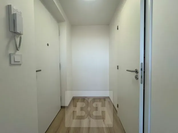 Pronájem bytu 1+kk, Brno, Jižní, 37 m2