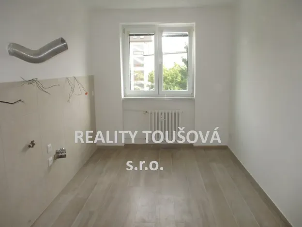 Prodej bytu 2+1, Plzeň - Jižní Předměstí, Lukavická, 64 m2