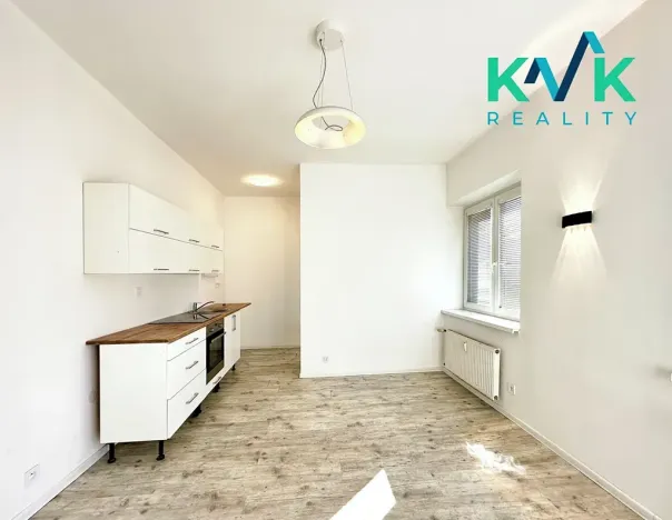 Pronájem bytu 1+kk, Karlovy Vary, Spojovací, 22 m2