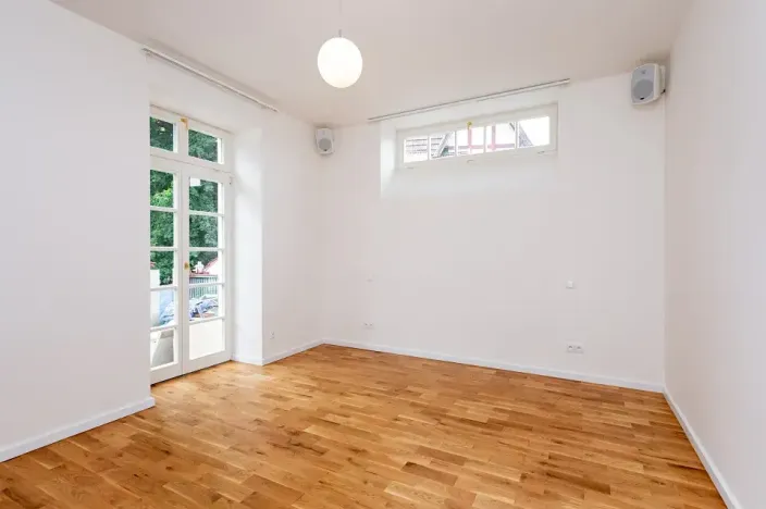Pronájem bytu 1+kk, Praha - Malešice, Strnadova, 32 m2