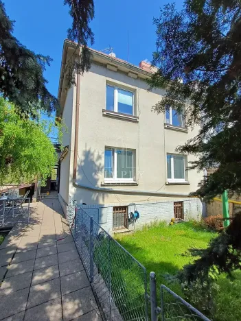 Prodej vícegeneračního domu, Praha - Hostivař, Herbenova, 360 m2