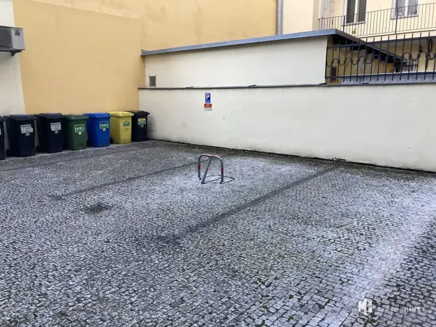 Pronájem garážového stání, Praha - Nové Město, Opatovická, 15 m2