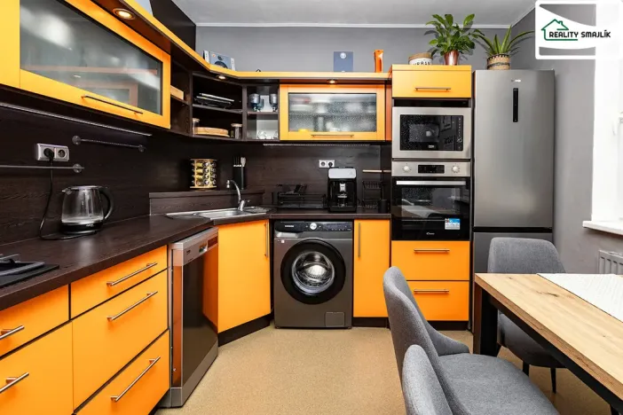 Prodej bytu 3+1, Cheb, Dvořákova, 67 m2