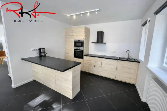 Pronájem rodinného domu, Praha, Kamýcká, 264 m2