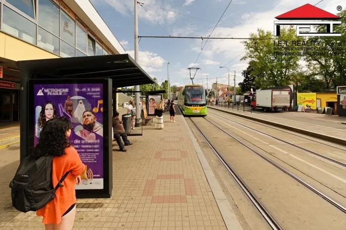 Pronájem obchodního prostoru, Praha - Kobylisy, Klapkova, 467 m2