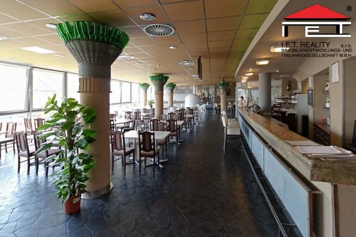 Pronájem restaurace, Praha - Kobylisy, Klapkova, 467 m2