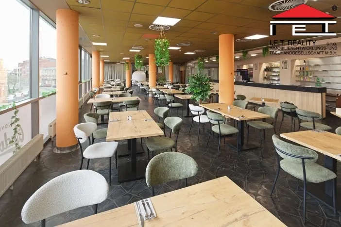 Pronájem restaurace, Praha - Kobylisy, Klapkova, 467 m2
