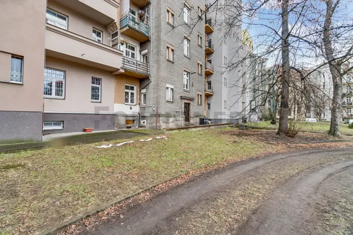 Prodej bytu 2+kk, Praha, 5. května, 51 m2