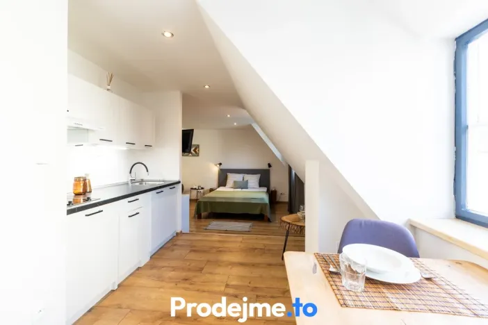 Prodej apartmánu, Znojmo, Mikulášské náměstí, 108 m2