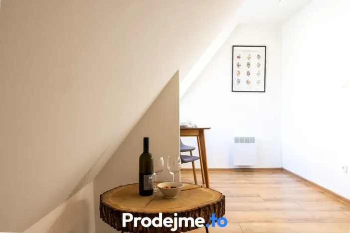 Prodej apartmánu, Znojmo, Mikulášské náměstí, 108 m2
