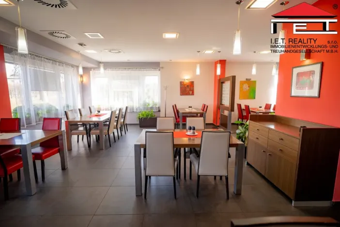 Prodej restaurace, Frýdek-Místek, Olbrachtova, 1004 m2