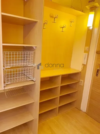 Pronájem bytu 2+kk, Praha, Milánská, 46 m2