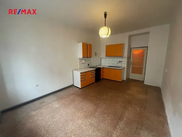 Pronájem bytu 2+1, Praha - Libeň, Vacínova, 96 m2
