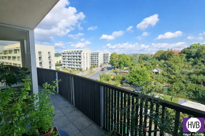 Prodej bytu 2+kk, Praha, Novovysočanská, 78 m2