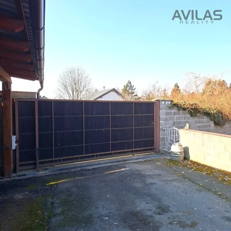 Pronájem výrobních prostor, Benešov - Bedrč, 105 m2