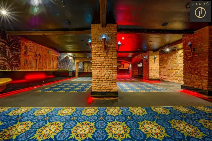 Pronájem obchodního prostoru, Petrovice, 450 m2