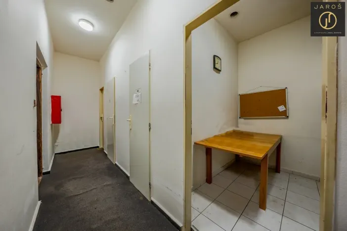 Pronájem obchodního prostoru, Petrovice, 450 m2