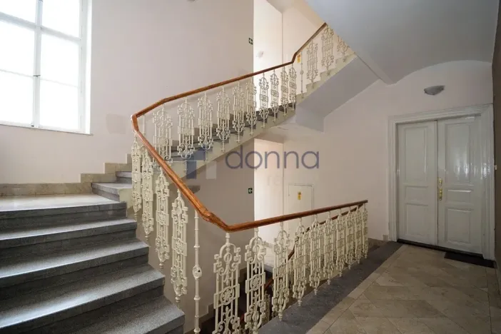 Pronájem bytu 1+kk, Praha, Hálkova, 31 m2