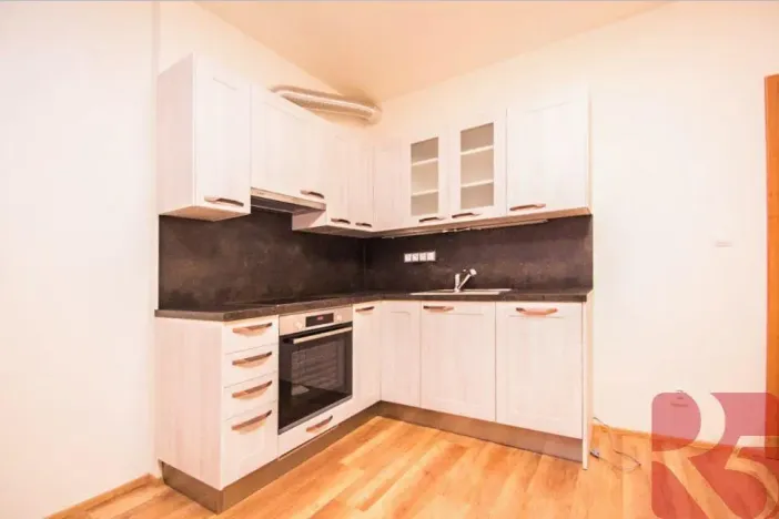 Prodej bytu 2+kk, Praha - Letňany, Tupolevova, 56 m2