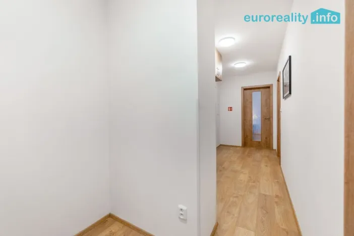 Pronájem bytu 2+1, Mladá Boleslav, náměstí Míru, 73 m2