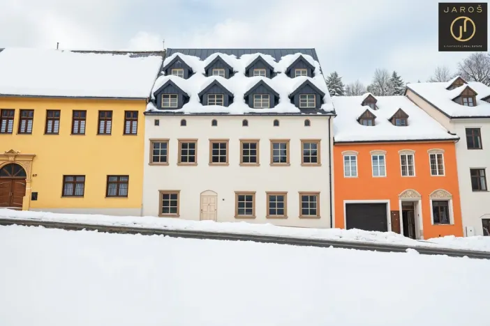 Prodej bytu 2+kk, Jáchymov, náměstí Republiky, 34 m2