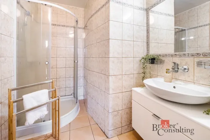 Prodej rodinného domu, Ledenice, Na Zahradách, 220 m2