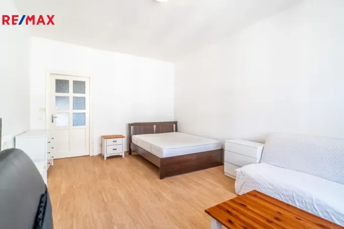 Pronájem bytu 1+1, Praha - Bubeneč, Eliášova, 55 m2