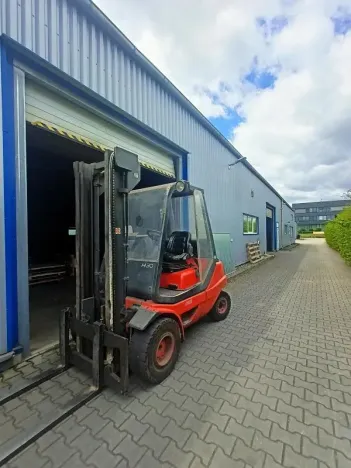 Pronájem skladu, Tachlovice, 1050 m2