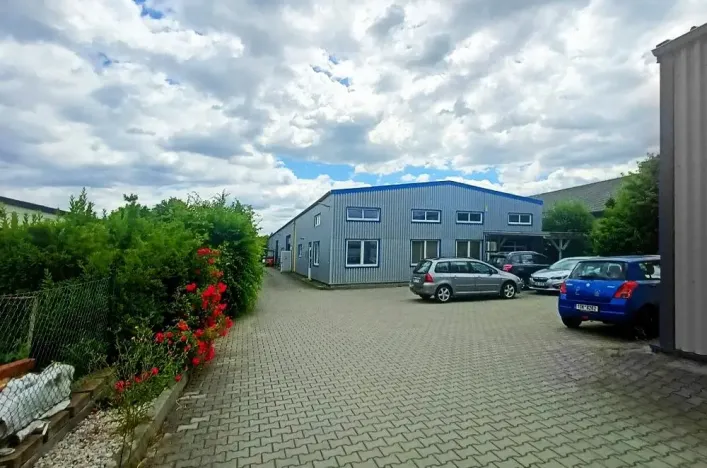 Pronájem skladu, Tachlovice, 1050 m2