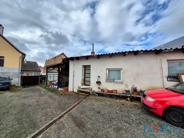 Prodej výrobních prostor, Kasejovice, 1980 m2