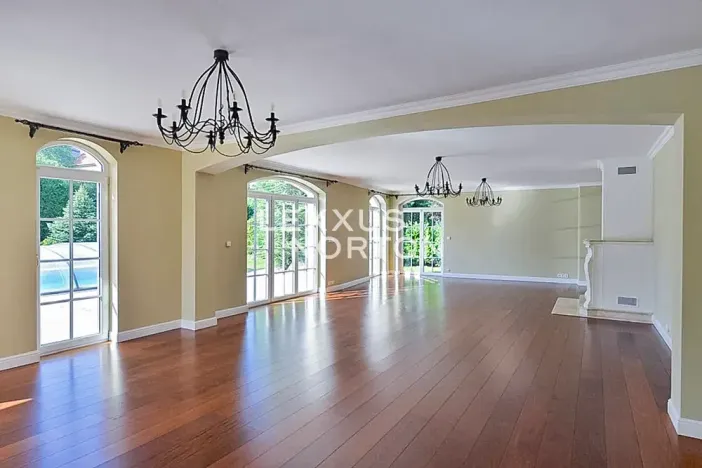 Pronájem vily, Praha - Nebušice, Spojová, 600 m2