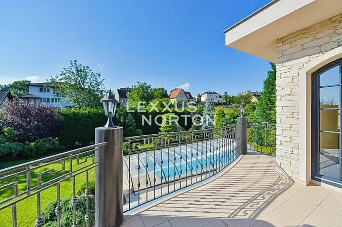 Pronájem vily, Praha - Nebušice, Spojová, 600 m2