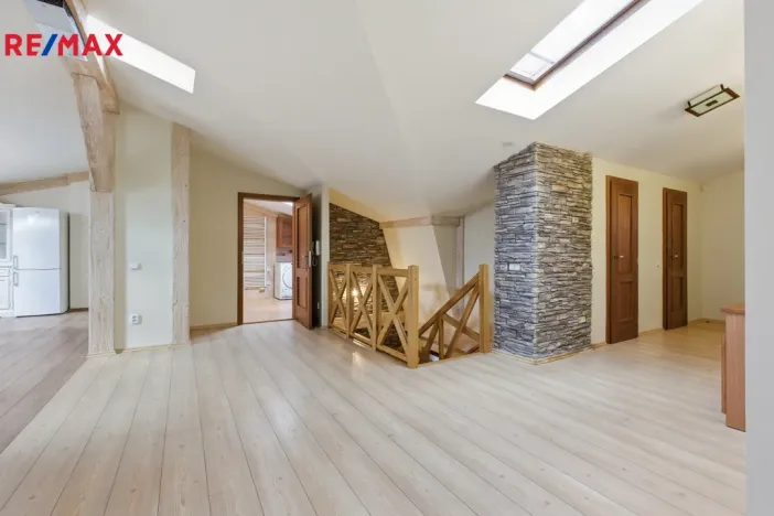 Prodej kanceláře, Karlovy Vary, Moskevská, 205 m2