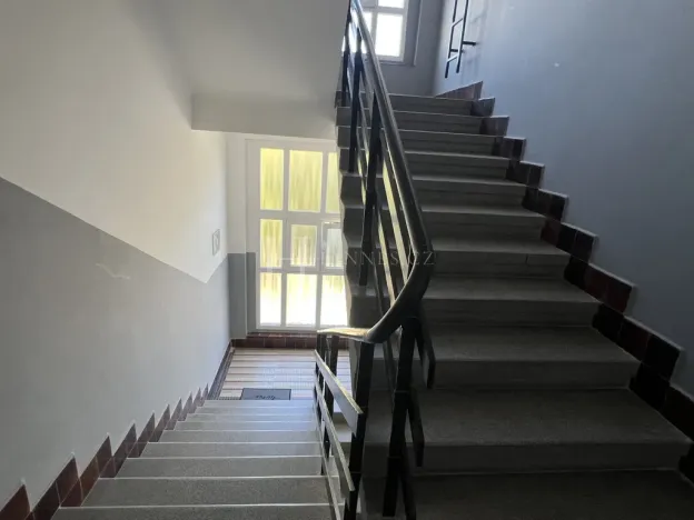 Pronájem bytu 1+kk, Praha - Vokovice, Africká, 31 m2