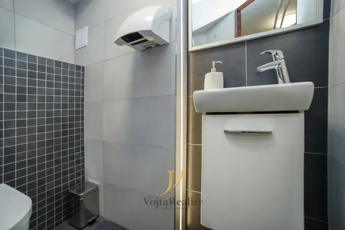 Pronájem kanceláře, Olomouc - Hodolany, Blanická, 65 m2