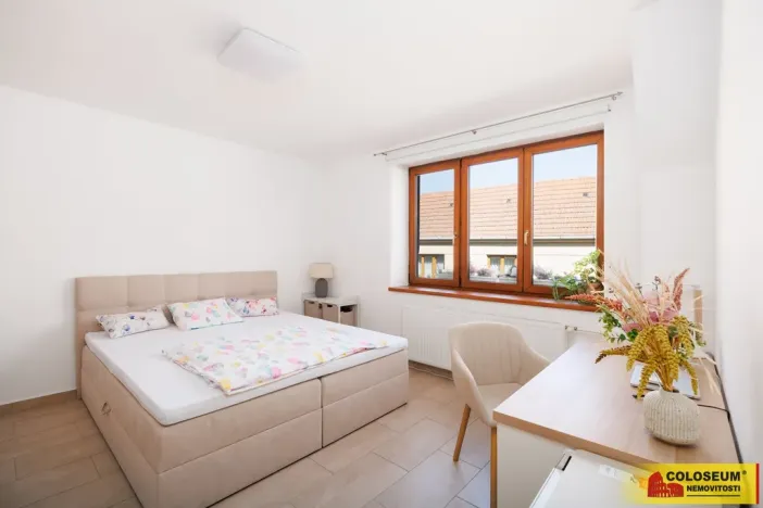 Prodej rodinného domu, Lovčičky, 239 m2