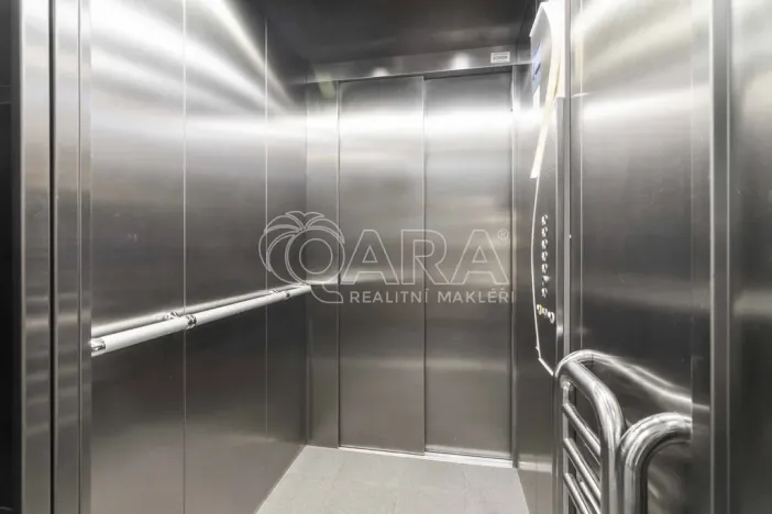 Prodej bytu 1+kk, Praha - Žižkov, Na Vackově, 38 m2